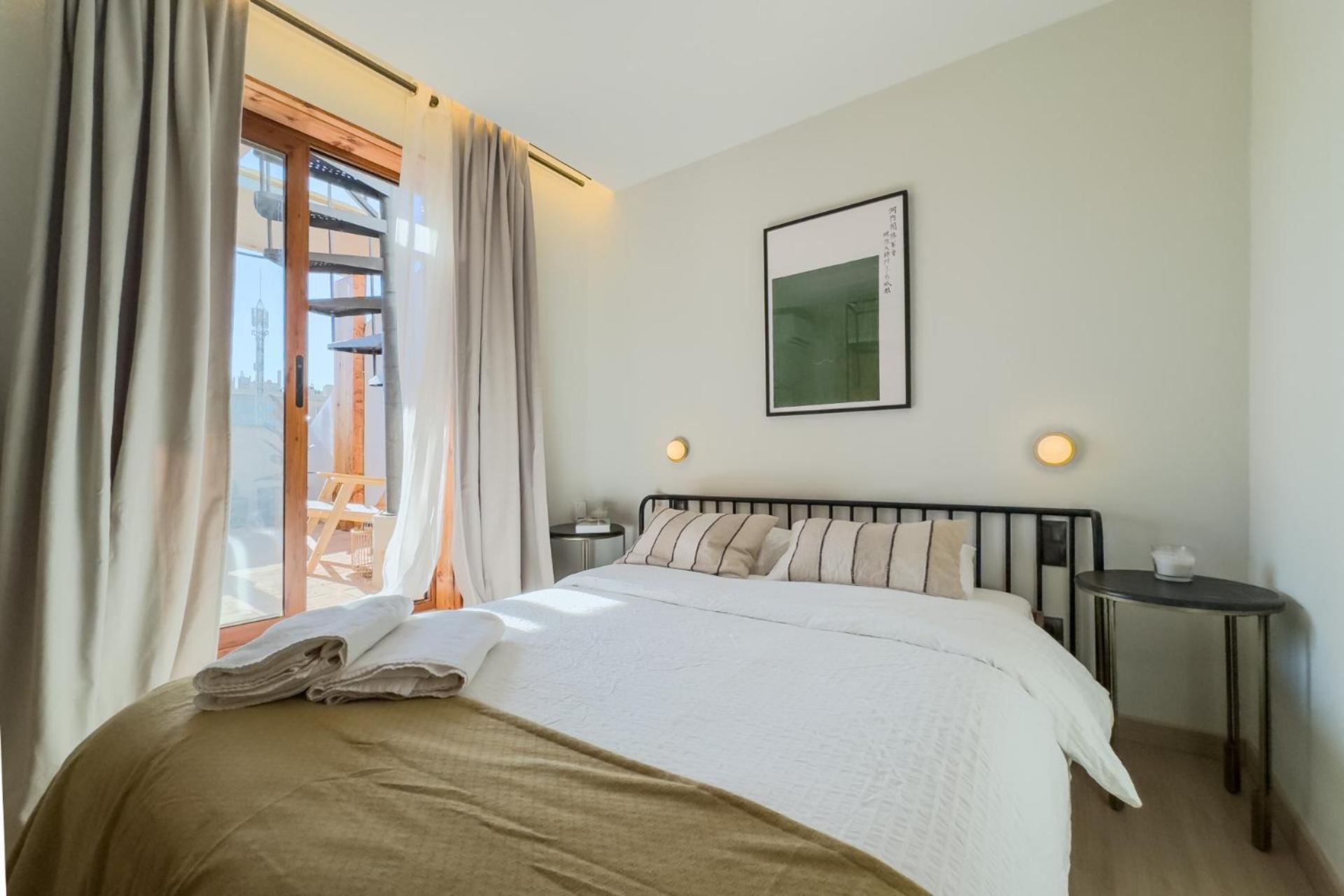 Oasis Suites Downtown Barcelona Exterior photo